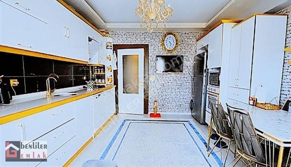 Avcılar Mah De Sitede Katta 3+1 Full Yapılı Satılık Daire