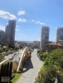 Bosphorus City De Satılık 3+1 Bahçe Katı