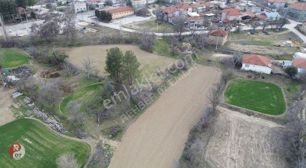 Antalya Korkuteli Bozova Mahallesi'nde Satılık 461m2 Bahçe