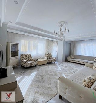 Avcılar Merkezde 3+1 Yenibina Arakat İhtiyaçtan Satılık Kelepir