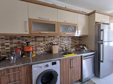 Recep Ümit'ten Şarhöyük Mahallesi Şeker Sokakta Satılık Geniş Ferah 3+1 Daire