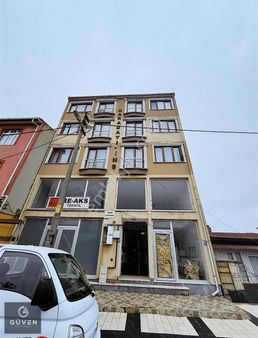 Velimeşe Ana Cadde Üzeri 3+1