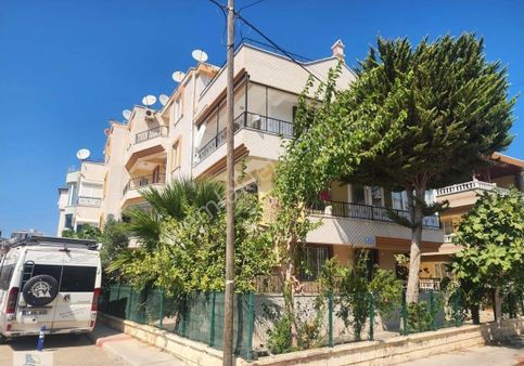 Çamlık Mahallesi’nde 4 + 1 Çift Balkon Teraslı Kısmen Eşyalı Dubleks Daire