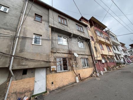 Coldwell Bankerden 5 Nisan Mah.de Satılık 3 Katlı Müstakil Ev