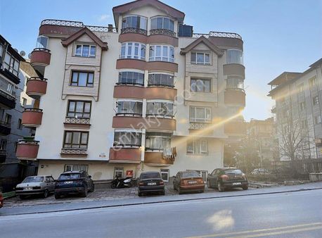 Bademlik Mah. Bademlik Caddesi Üzeri Satılık 4+1 Giriş Kat Daire