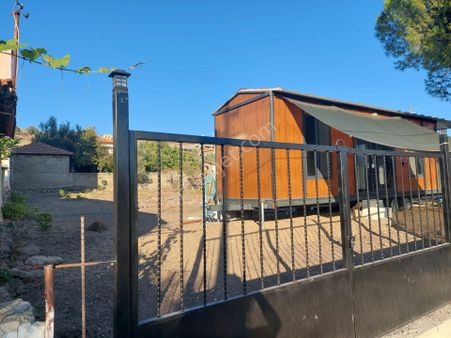 Dikili Güven Emlak'tan İslamlar Köyü İçerisinde Satılık Villa İmarlı Arsa