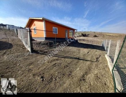 Lezgi De Satılık 1+1 Evi İle Birlikte 532m2 Arsa