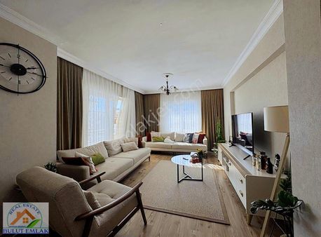 Bulut Emlak Sitelerde 4+1 Lüks Satılık Üst Dubleks Daire