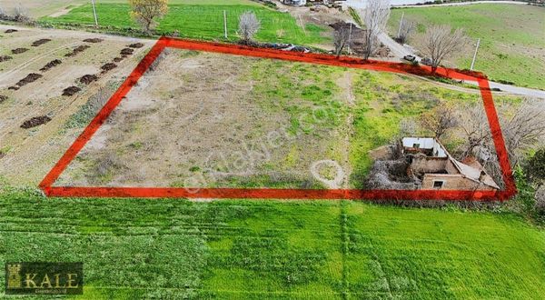 Kale'den Bayındır Yanıkkavak Mevkii'nde Kupon Arazi