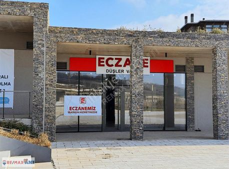 Riva Düşler Vadisi 'nde Gölet Manzaralı Kiralık Dükkan