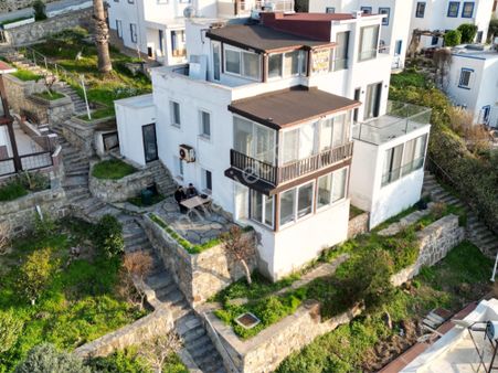 Bodrumda Muhteşem Manzaralı 3+1