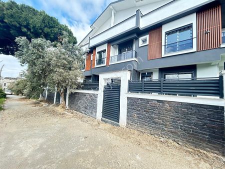 Özdere Ortamahele De Satılık Fırsat Tripleks Villa