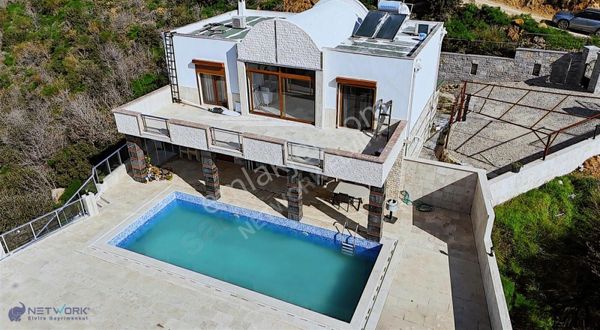 Bodrum İslamhaneleri Özel Havuzlu Deniz Manzaralı Satılık Villa