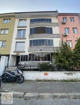 Cumhuriyet Mah Satılık Doğalgazlı Geniş 3+1 Daire