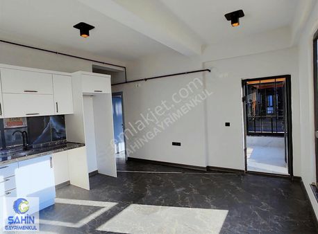 Atakum Beypınar Mah. Gökdelenler Bölgesinde Satılık 1+1 Daire