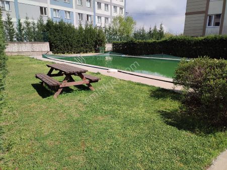 Havuzlu Güvenlikli Sitede 3+1 Müstakil Bahçeli Daire