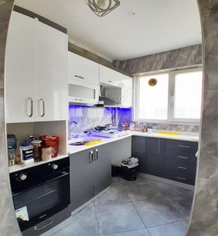 Avcılar D.köşklerde Asansörlü 3+1 Aydınlık Uygun Fiyatlı