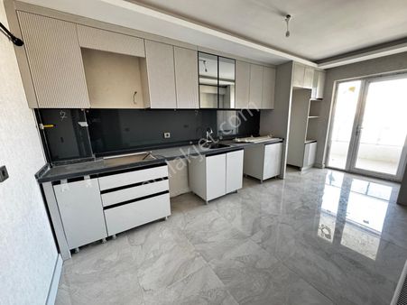 Yeni Bina 3+1 Ful Yapılı, 3.kat Daire Cadde Üzeri, Karapürçekte