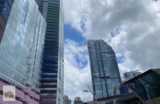 Ağaoğlu Maslak 1453 1+1 Lojman Cephe Güncel Boş Satılık Daire