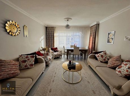 Me-ta Gayrimenkul'den Cumhuriyet Mahalesi 3+1 Satılık Daire