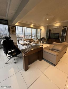 Miramar Emlak'tan Fırsat Tahılpazarında Geniş 165 M² Ofis