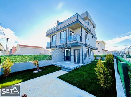 ▃▅▇seta Grup▇▅▃çok Geniş Bahçeli Lüks Tripleks Villa