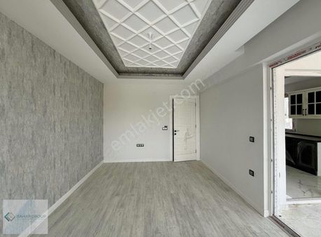 Teslim Çift Banyo Merkezi Konumu Ara Kat Lüks Daire