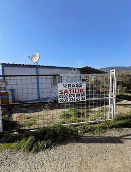 Kemalpaşa Caddesine 540 Metre Mesafede Eksiksiz Bahçe