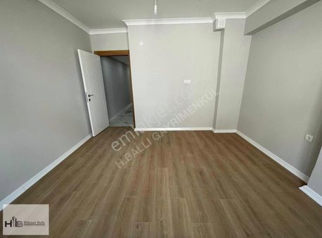 Bayrampaşa Orta Mah. Yatay Mimari 2+1 Otoparklı