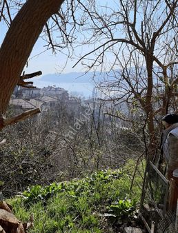 Sarıyer Büyükdere'de Bahçeli Müstakil Ev Satılık