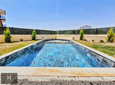 Havuzlu Giriş Odalı 300 M2 İçinde Lüx Villa &han Grup&