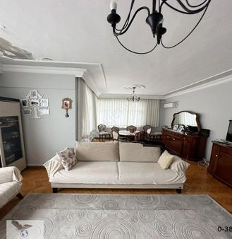 Avcılar Merkezde Ön Cephe İster Oturumluk İster Yatırımlık 3+1 Dev Daire