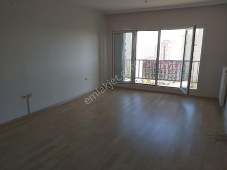 İlyap'tan Yapracık Toki Aile Yaşammerkezin Karşısında Boş Güney 3+1