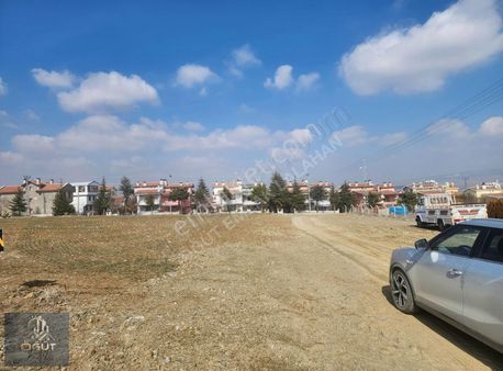 Hakimlerde Tek Tapu 1657m Arsa