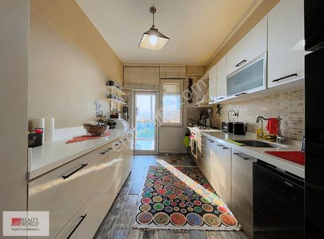 Doğa Ve Göl Manzaralı Muhteşem Satılık Fırsat Daire