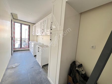 Loft'tan Tevfikbey Mh.sıfır,asansörlü,balkonlu 2+1 Daire