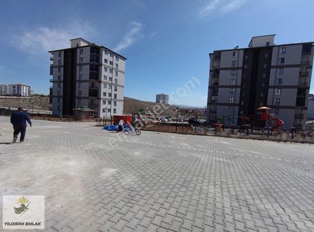 Yıldırım Emlak'tan M.akifte 4+1 Sıfır Site İci Kaliteli Daire
