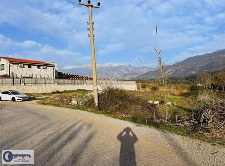 Seydikemer Demirler Köy Yerleşkesi İçersinde Satılık Arazi