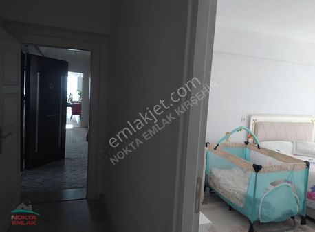 Nokta Emlakta Dükkan Üstü 3+1 Asansörlü 140 M2 Köşebaşı Daire