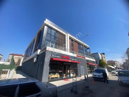 Adapazarı Tozlu İş Merkezinde Satılık Ofis