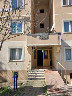 Korucuk Vakıf2 Sitesinde Ara Kat 2+1 Satılık Daire