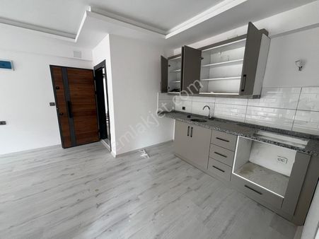 Çok Uygun Fiyata 1 + 1 - Asansörlü Havuzlu Sıfır Daireler