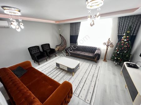 Prestij'den Cumhuriyet'te Full Yapılı Tertemiz 3+1 Daire