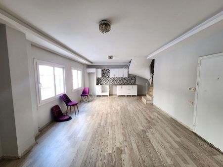 Ergünden Hamidiyede Katta Dubleks Yeni Bina 2+1 Satılık Daire