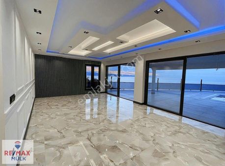 Re/max Mülk Özgür Baki'den Villa Titanic 1050 M2