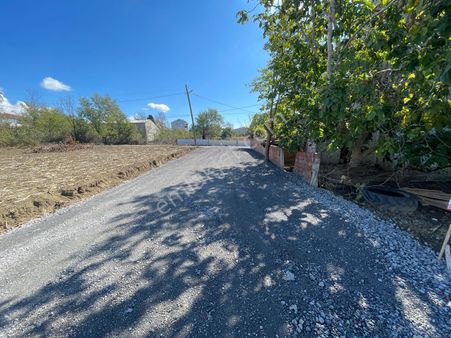 Yeniçiflik Tekirdağ 185 M2 Arsa