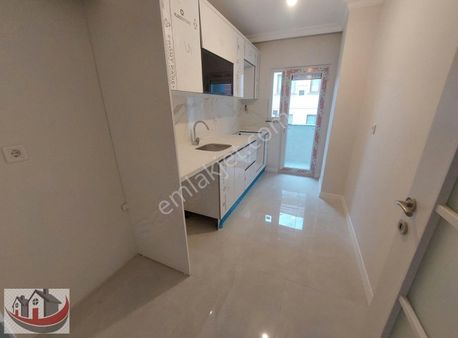 Güney Den Harika Sıfır Köşe Başı Lüks 3+1.115 M2 Daire