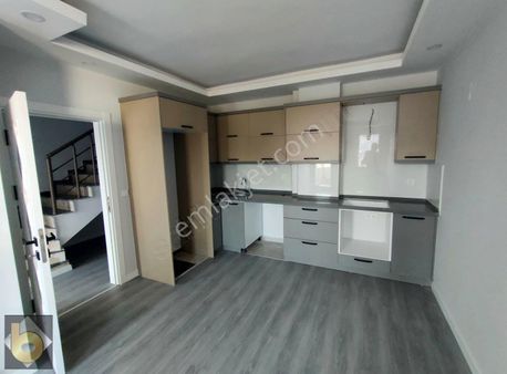 Akarca Mahallesi'nde 4+1 Sıfır Dubleks Daire