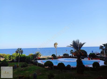 2+1 Denize Sıfır Full Deniz Manzaralı Eşyalı Satılık Daire