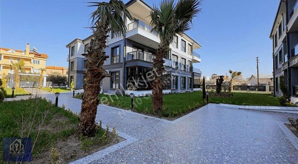 No:10 Gayrimenkul'den Satılık Site İçerisinde Lüks 1+1 Daireler.